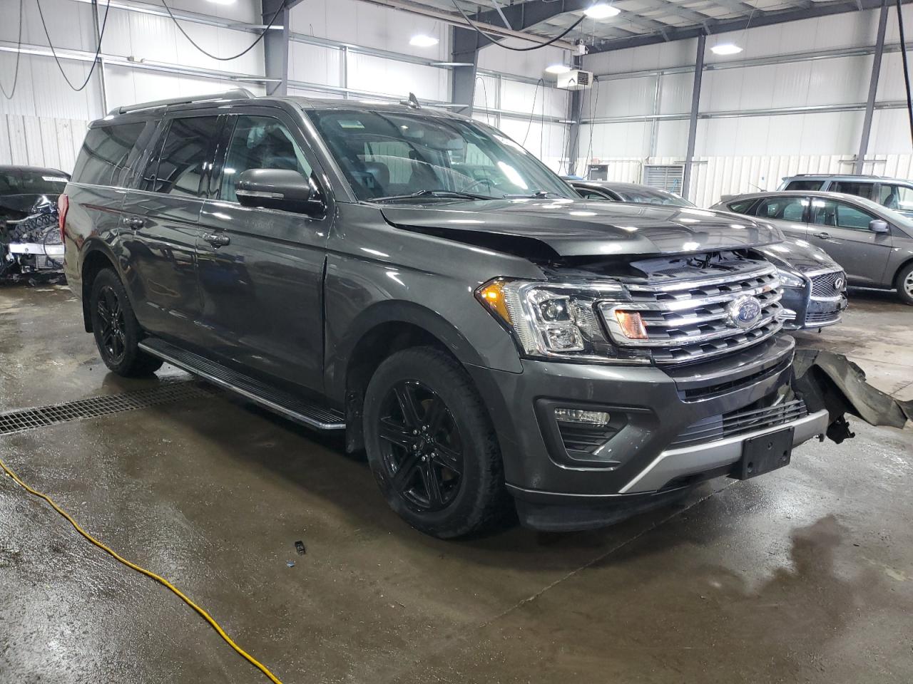 2020 Ford Expedition VIN 1FMJK1JT0LEA93618 Copart auction photo, front end damage thumbnail 4