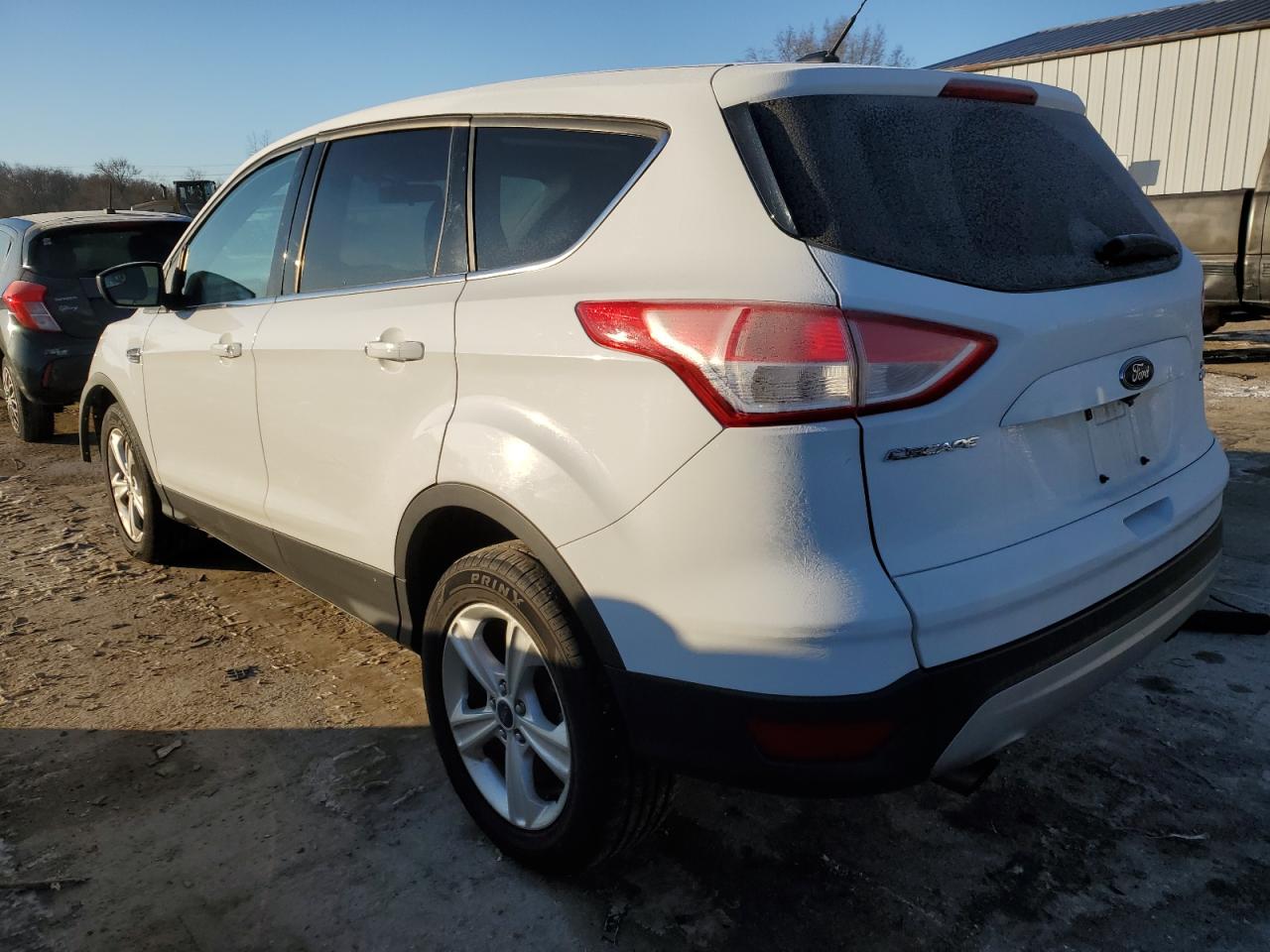 2015 Ford Escape VIN 1FMCU9GX4FUC81306 Copart auction photo, front end / side damage thumbnail 2