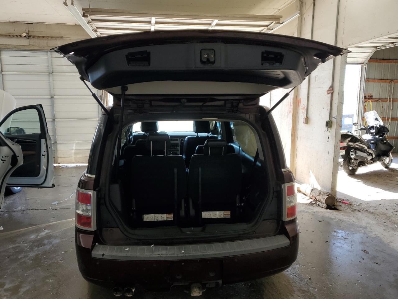 2009 Ford Flex VIN 2FMDK52C79BA28613 Copart auction photo, side / undercarriage damage thumbnail 6