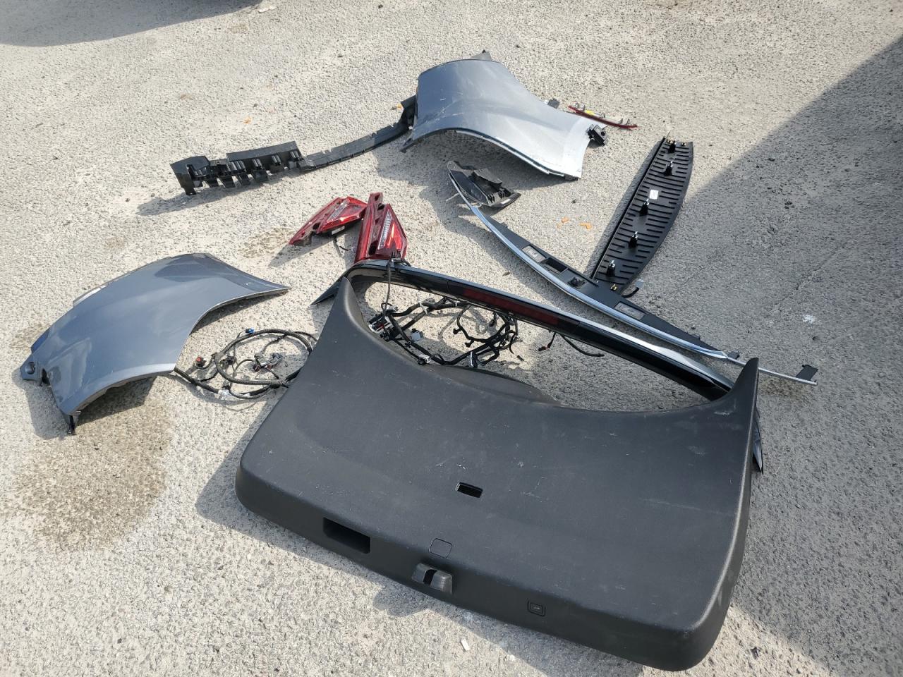 2019 Buick Enclave VIN 5GAERBKW9KJ174379 Copart auction photo, rear end damage thumbnail 13