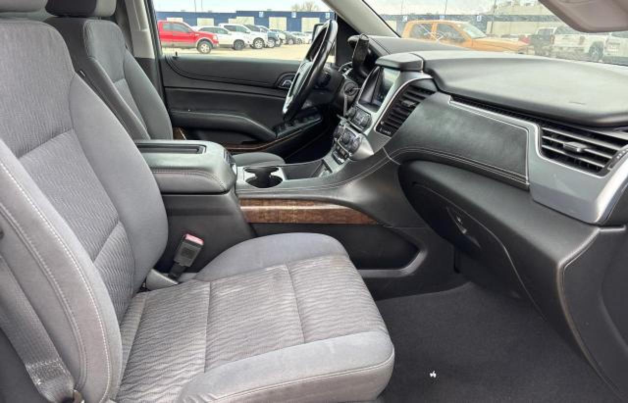 2019 Chevrolet Tahoe VIN 1GNSCAKC3KR167262 Copart auction photo, minor dent/scratches / normal wear damage thumbnail 5