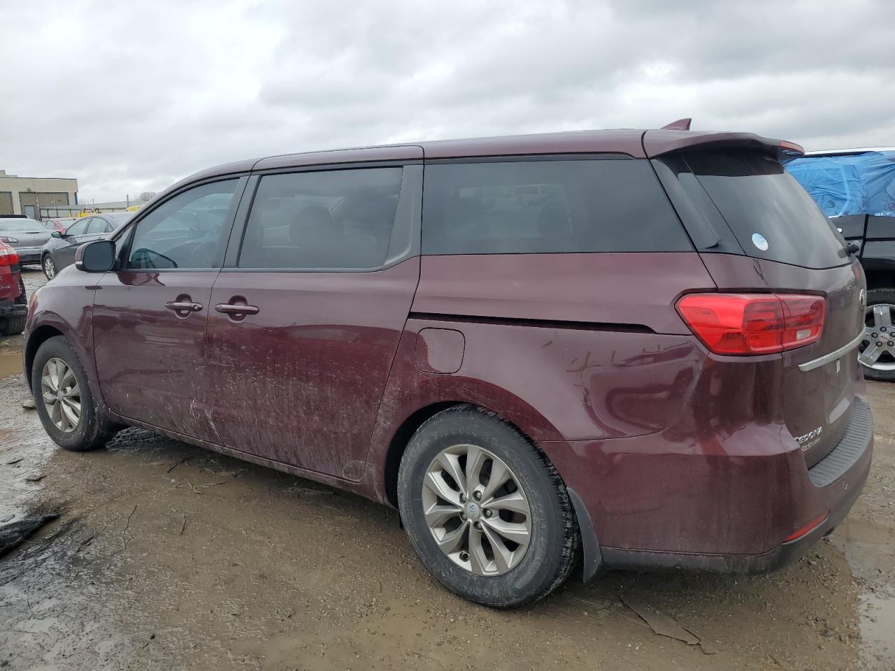 2020 KIA Sedona VIN KNDMB5C15L6605842 Copart auction photo, side / rear end damage thumbnail 2