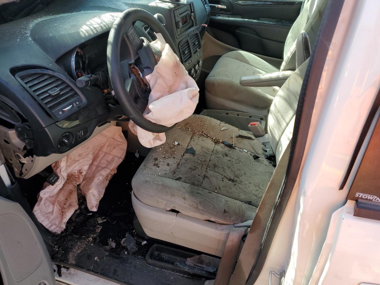 2013 Dodge Caravan VIN 2C4RDGBG3DR651424 Copart auction photo, front end damage thumbnail 7