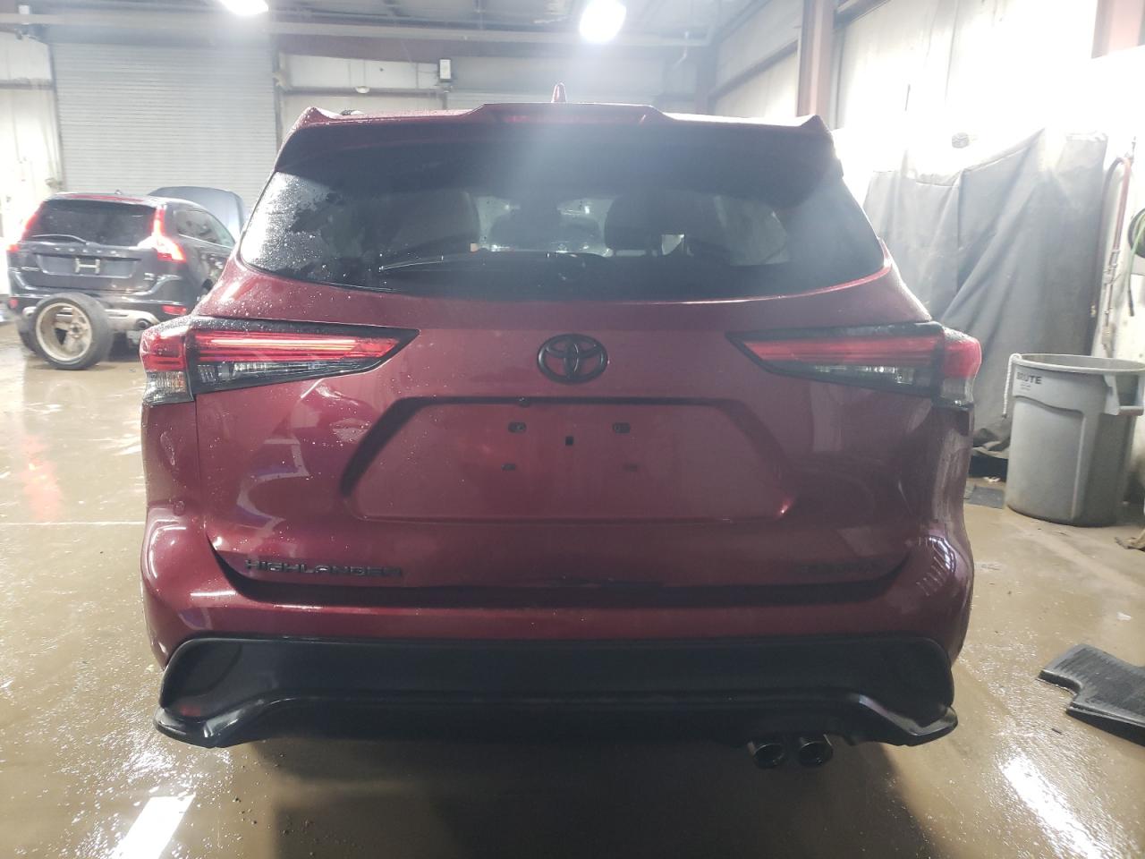 2021 Toyota Highlander VIN 5TDJZRBH2MS095830 Copart auction photo, all over damage thumbnail 6