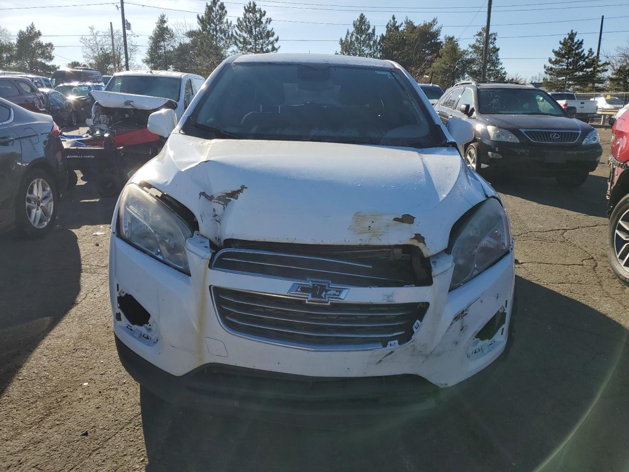 2015 Chevrolet Trax VIN 3GNCJPSB4FL252502 Copart auction photo, front end damage thumbnail 5