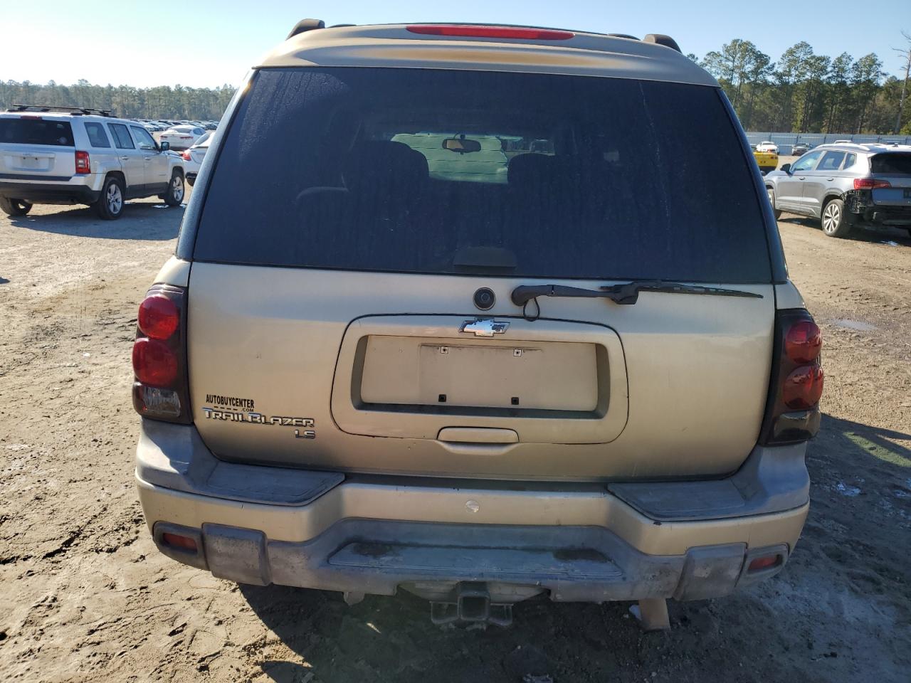 2006 Chevrolet TrailBlazer VIN 1GNET16S966116192 Copart auction photo, front end damage thumbnail 6