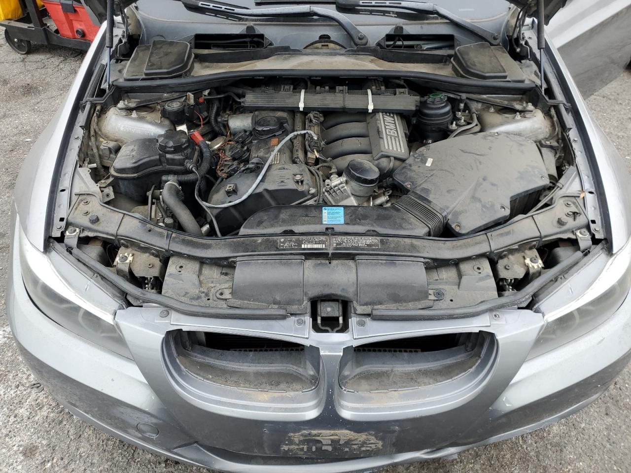 2009 BMW 3er VIN WBAPH57599NL79678 Copart auction photo, all over / mechanical damage thumbnail 11