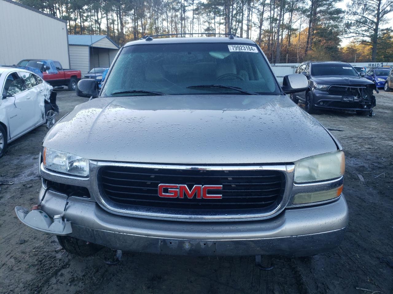 2003 GMC Yukon VIN 3GKFK16Z43G224294 Copart auction photo, front end / side damage thumbnail 5