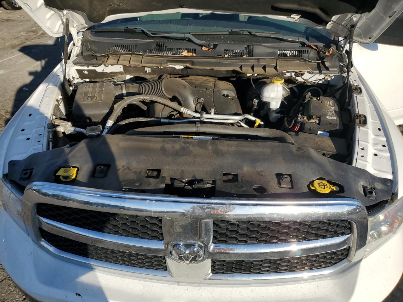2019 RAM 1500 VIN 1C6RR6TT0KS693849 Copart auction photo, front end / rear end damage thumbnail 11
