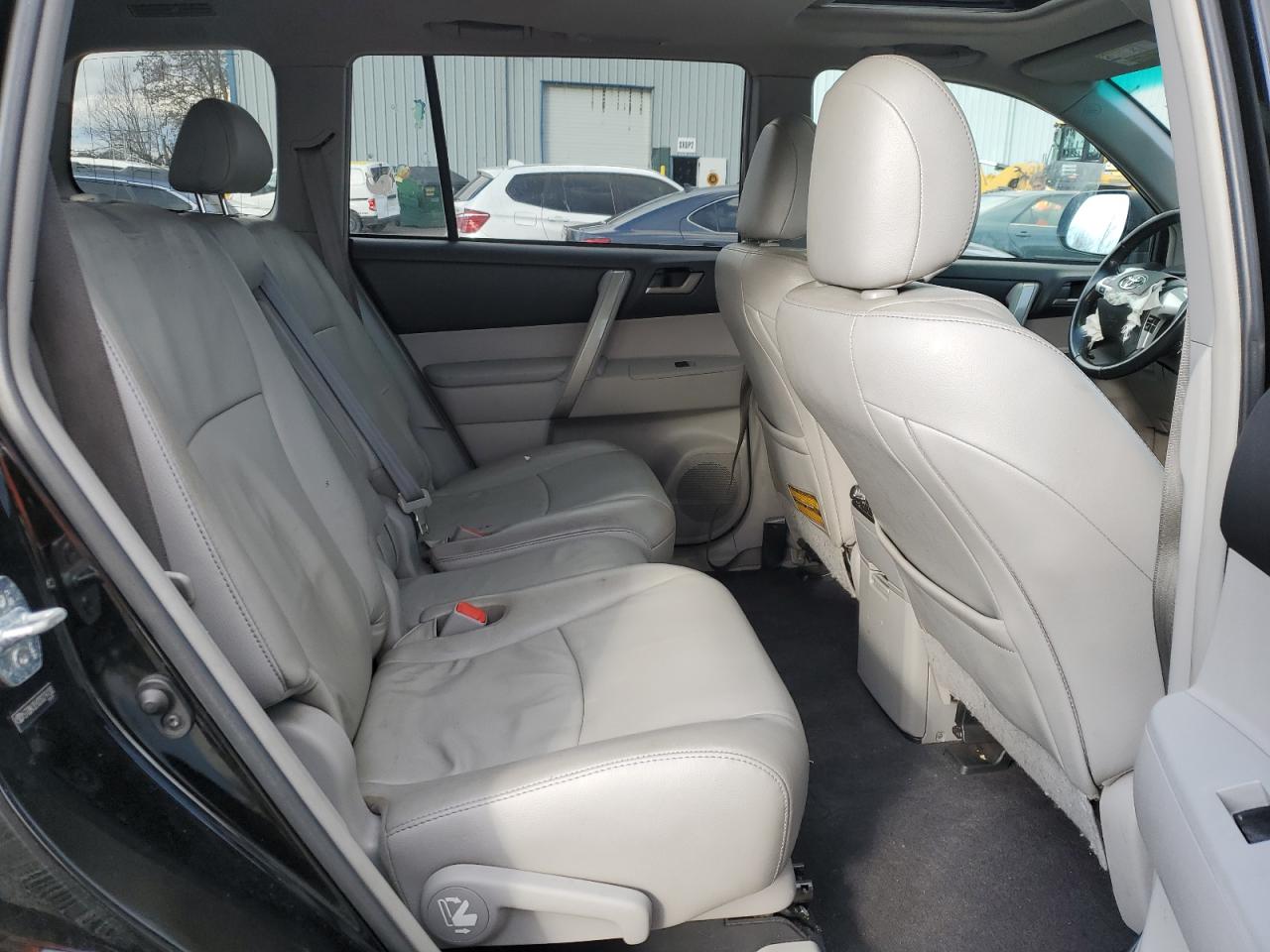 2013 Toyota Highlander VIN 5TDBK3EH2DS274130 Copart auction photo, front end damage thumbnail 11