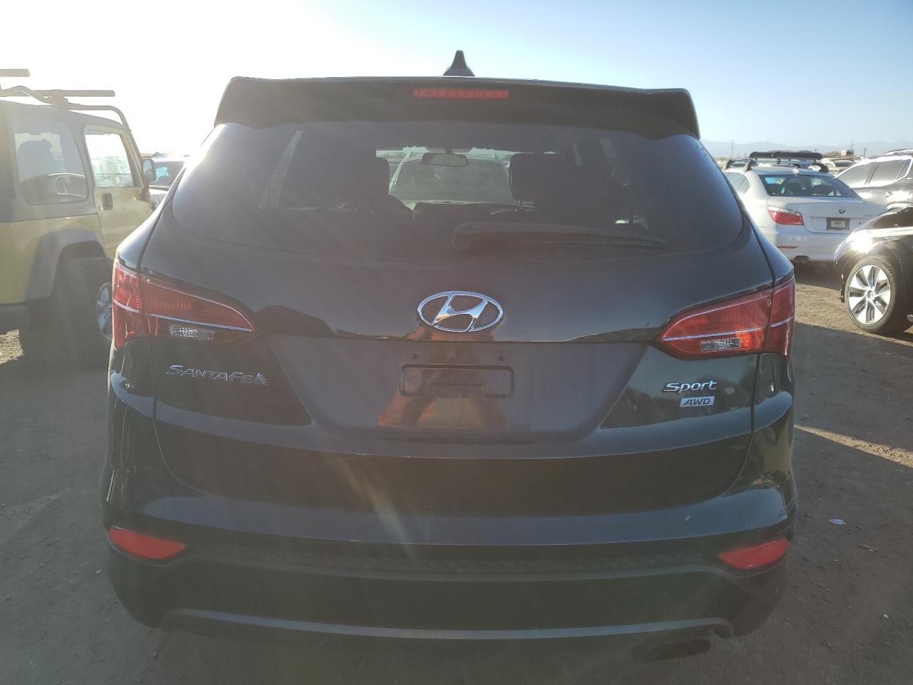 2015 Hyundai Santa Fe VIN 5XYZTDLBXFG240971 Copart auction photo, vandalism damage thumbnail 6