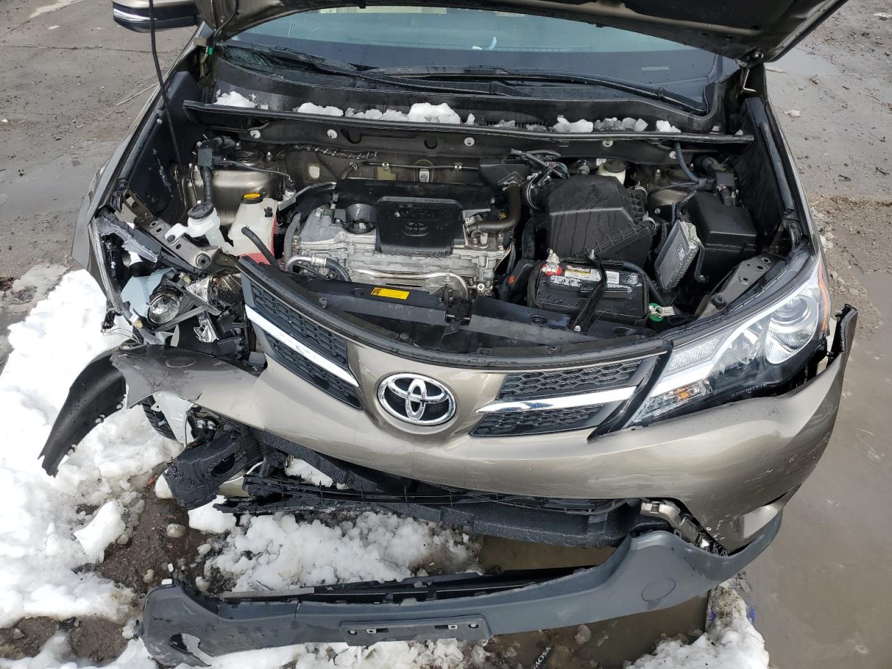2015 Toyota RAV 4 VIN 2T3DFREV7FW320560 Copart auction photo, front end damage thumbnail 12
