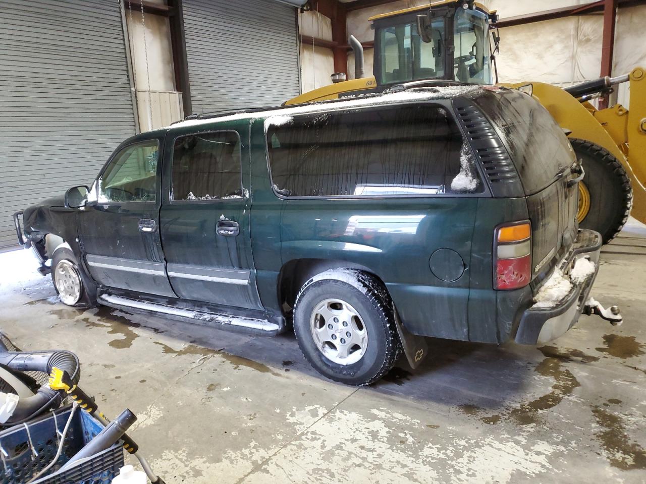 2004 Chevrolet Suburban VIN 1GNFK16Z74J291751 Copart auction photo, front end / mechanical damage thumbnail 2