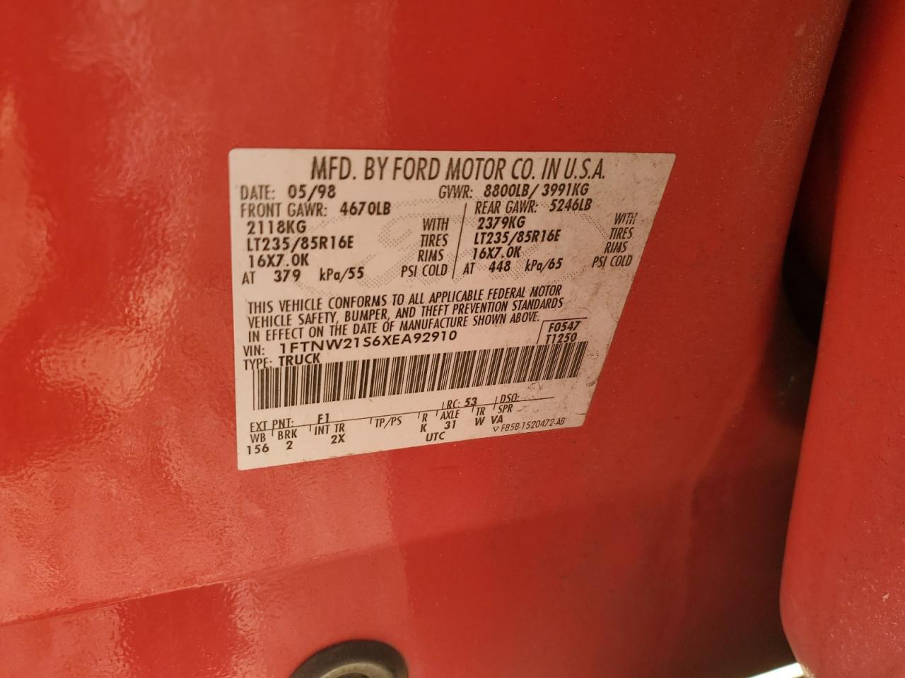 1999 Ford F250 VIN 1FTNW21S6XEA92910 Copart auction photo, vandalism damage thumbnail 12