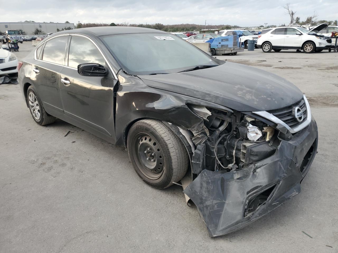2018 Nissan Altima VIN 1N4AL3AP2JC234378 Copart auction photo, front end / side damage thumbnail 4