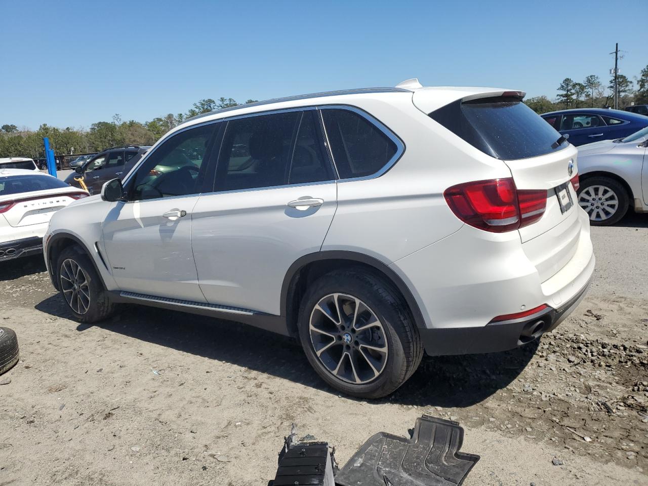 2015 BMW X5 VIN 5UXKS4C57F0N10564 Copart auction photo, side damage thumbnail 2