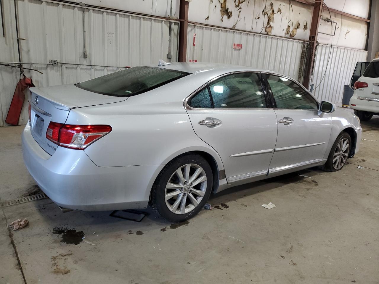 2010 Lexus ES VIN JTHBK1EG9A2375551 Copart auction photo, rear end damage thumbnail 3
