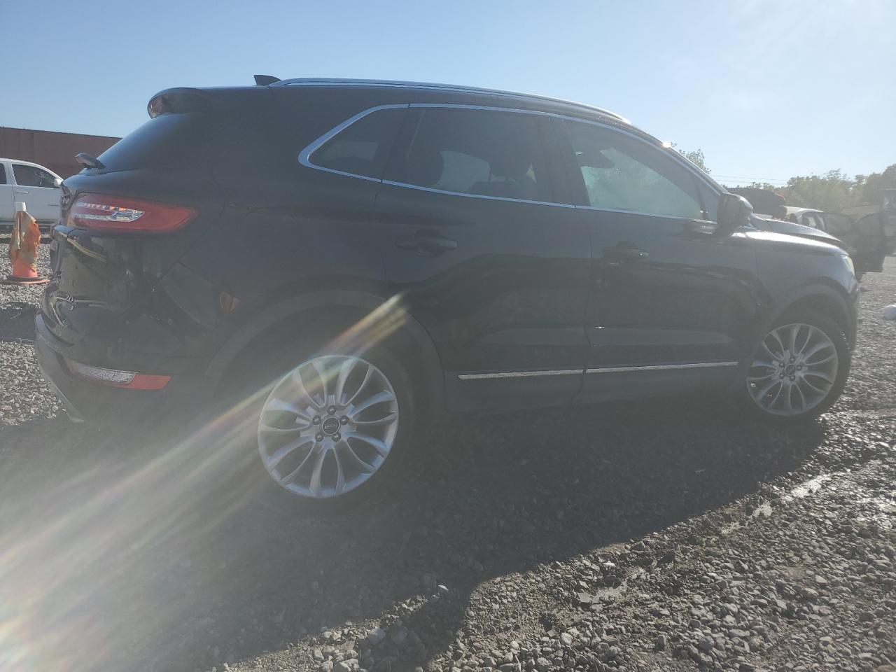 2015 Lincoln MKZ VIN 5LMCJ1A94FUJ31889 Copart auction photo, front end damage thumbnail 3
