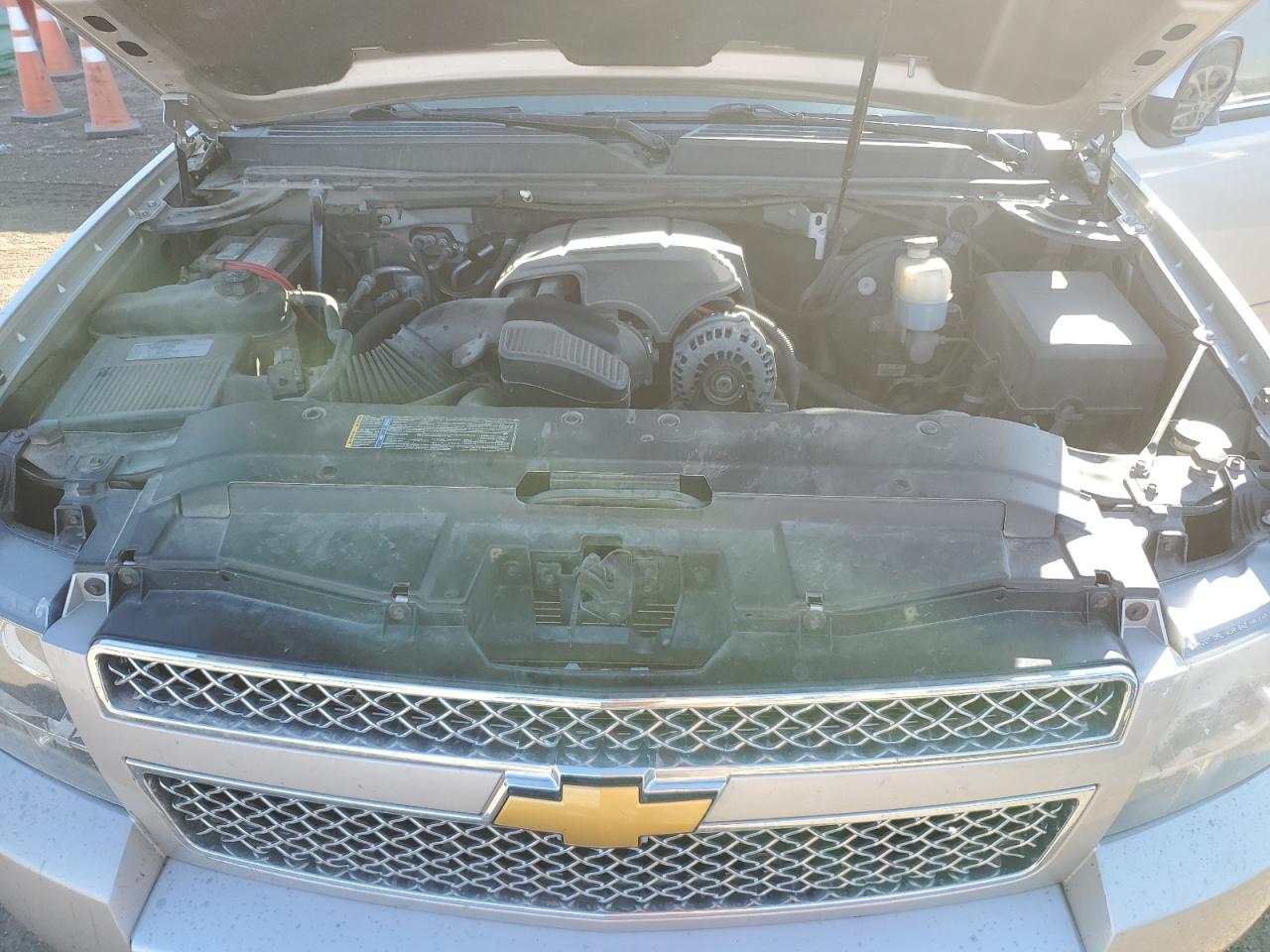 2009 Chevrolet Tahoe VIN 1GNFK23049R285135 Copart auction photo, mechanical / minor dent/scratches damage thumbnail 12