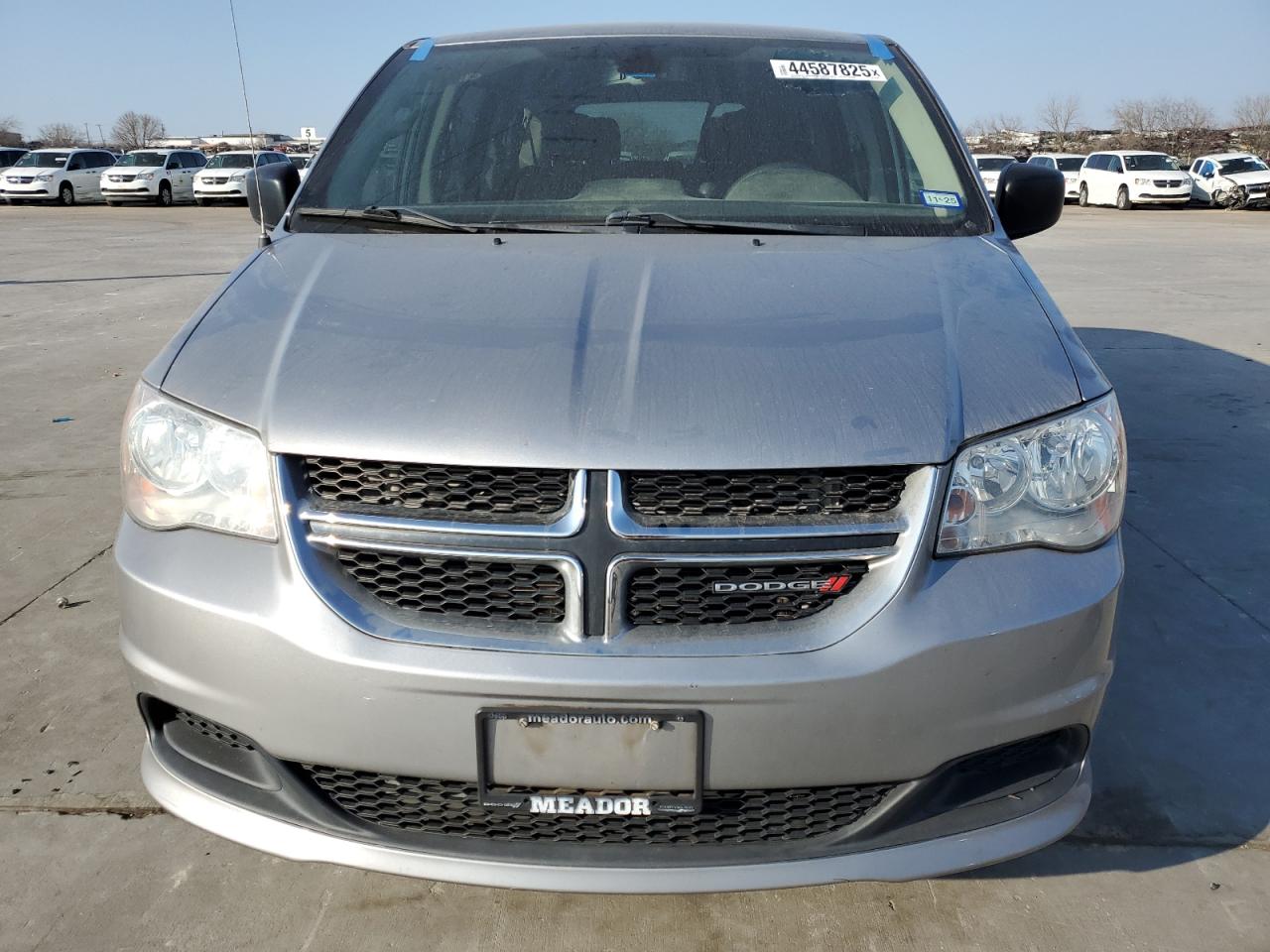 2018 Dodge Caravan VIN 2C4RDGBGXJR191562 Copart auction photo, water/flood / side damage thumbnail 5