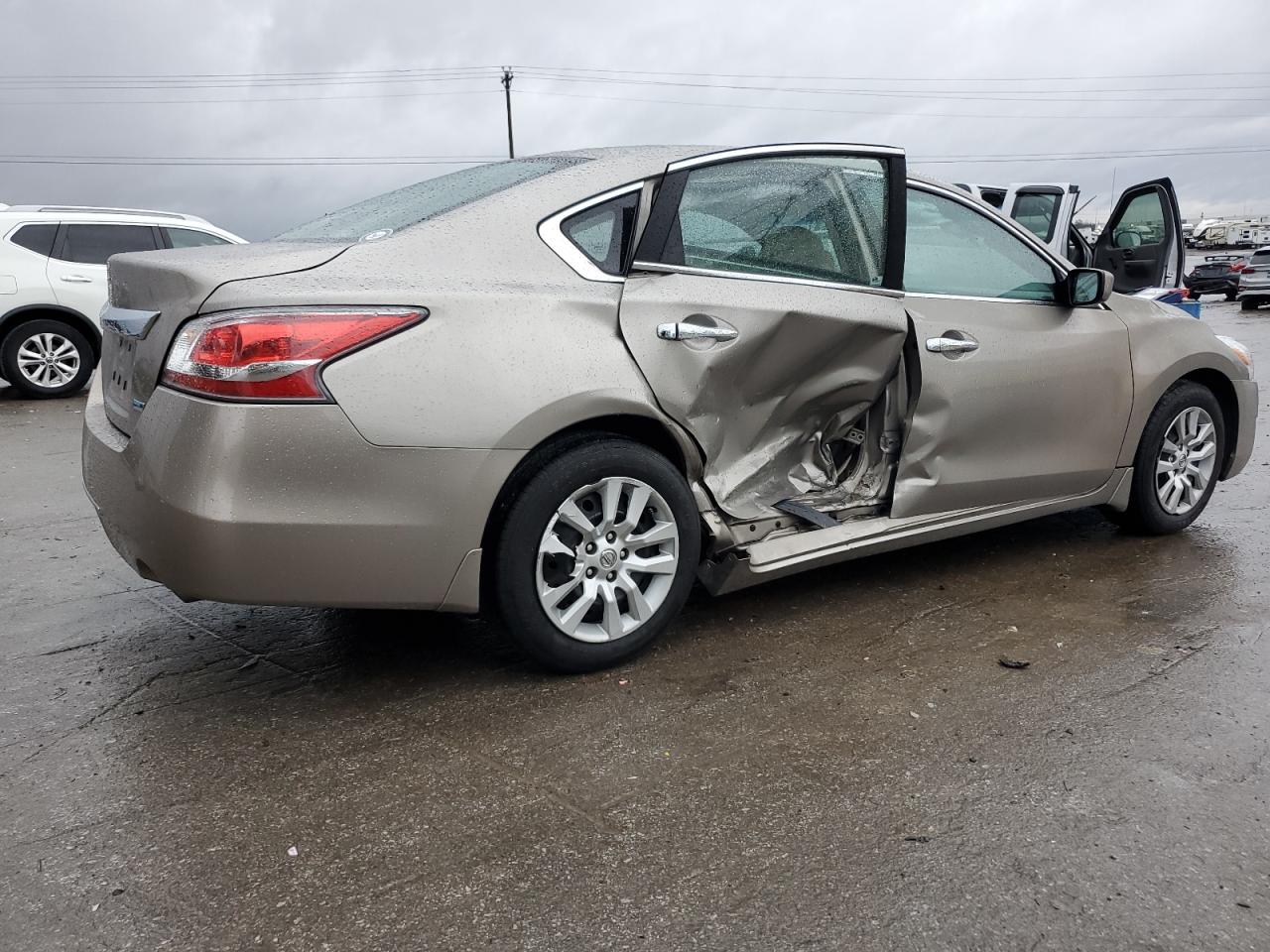 2014 Nissan Altima VIN 1N4AL3AP2EC108270 Copart auction photo, side damage thumbnail 3