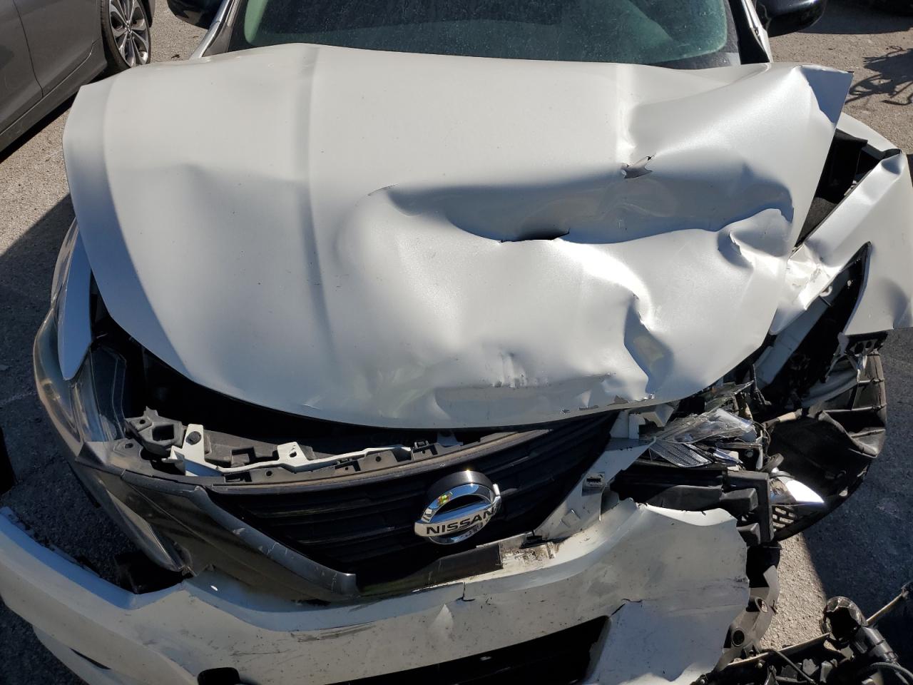 2018 Nissan Altima VIN 1N4AL3AP0JC241944 Copart auction photo, front end damage thumbnail 11