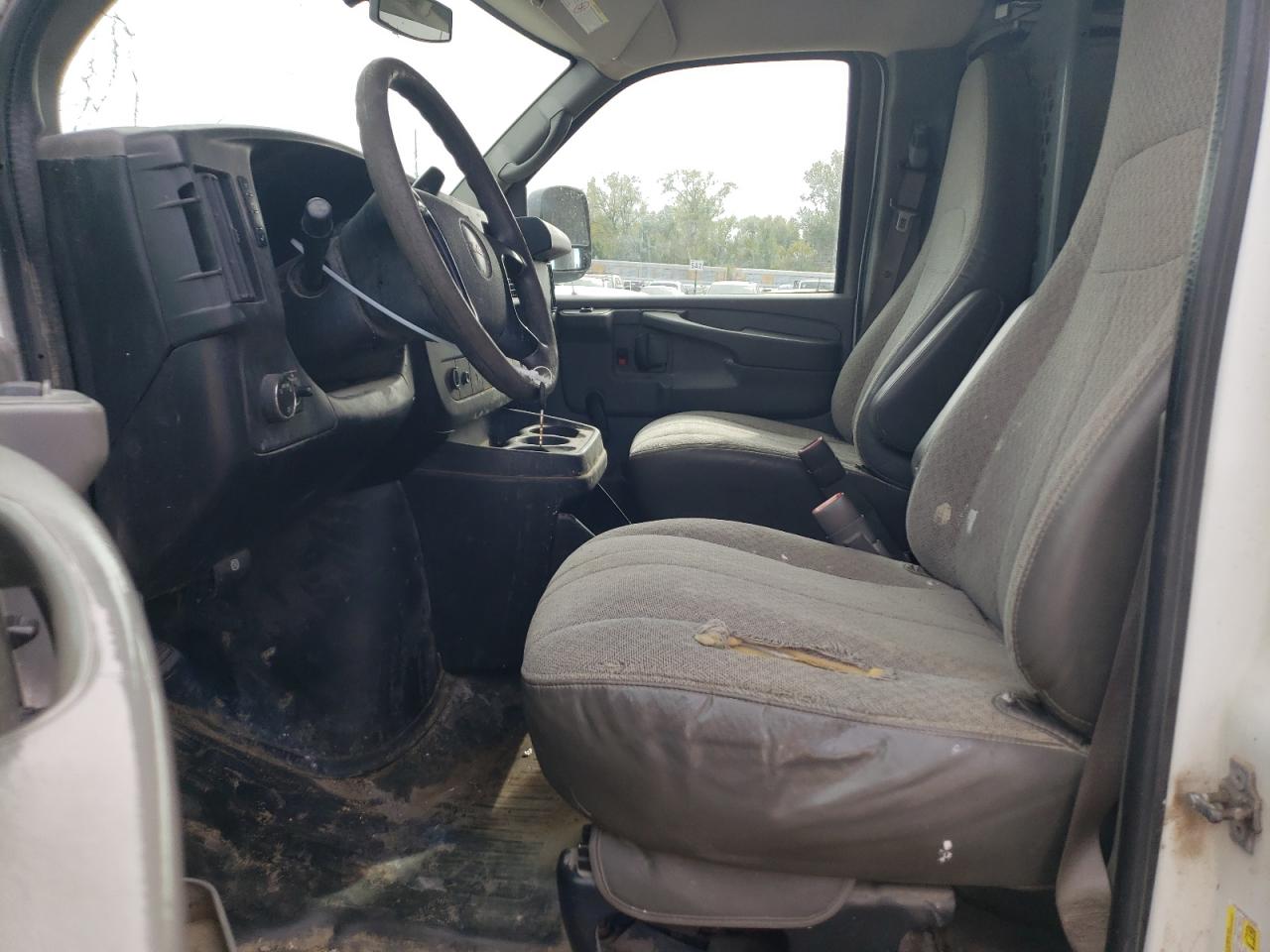 2012 GMC Savana VIN 1GTW7FCA2C1184787 Copart auction photo, front end / side damage thumbnail 7