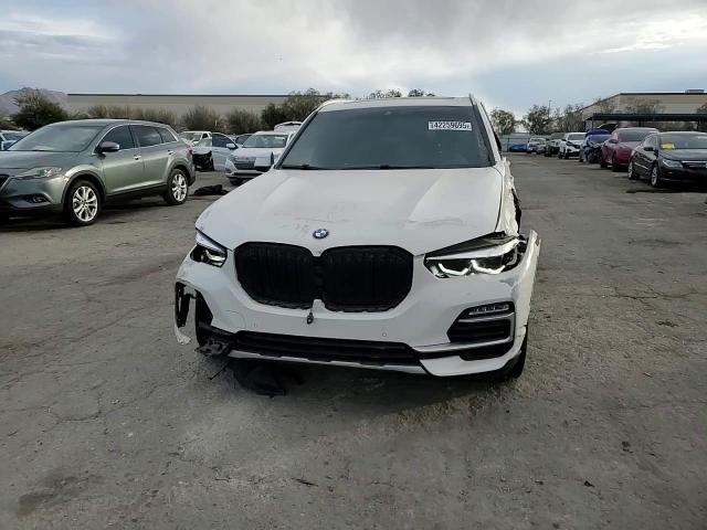 2020 BMW X5 VIN 5UXCR6C05L9B61589 Copart auction photo, front end / side damage thumbnail 12