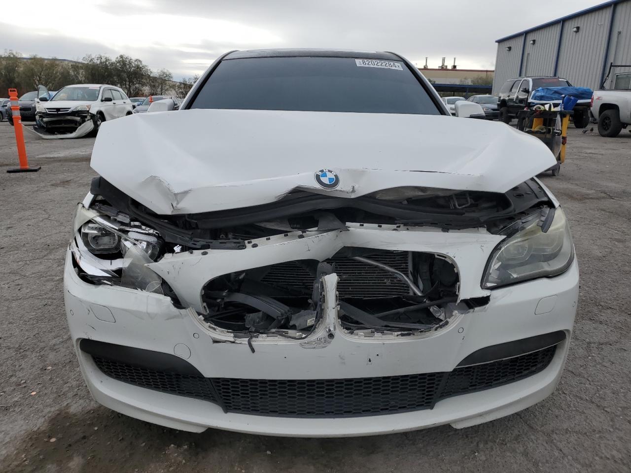 2013 BMW 7er VIN WBAYA6C55DC995290 Copart auction photo, front end damage thumbnail 5