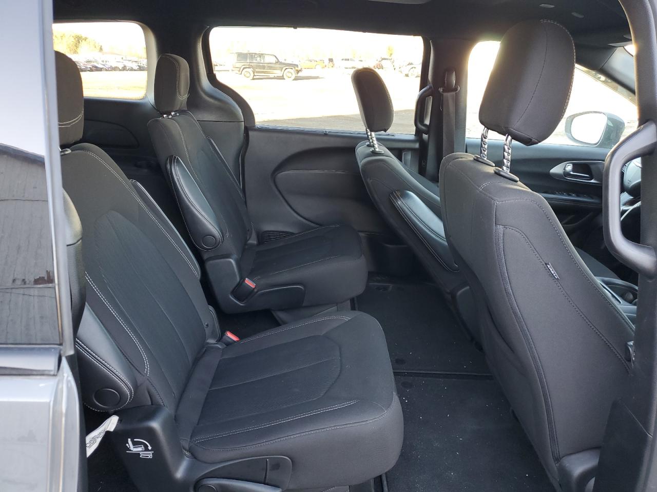 2021 Chrysler Pacifica VIN 2C4RC1FGXMR592365 Copart auction photo, front end damage thumbnail 11