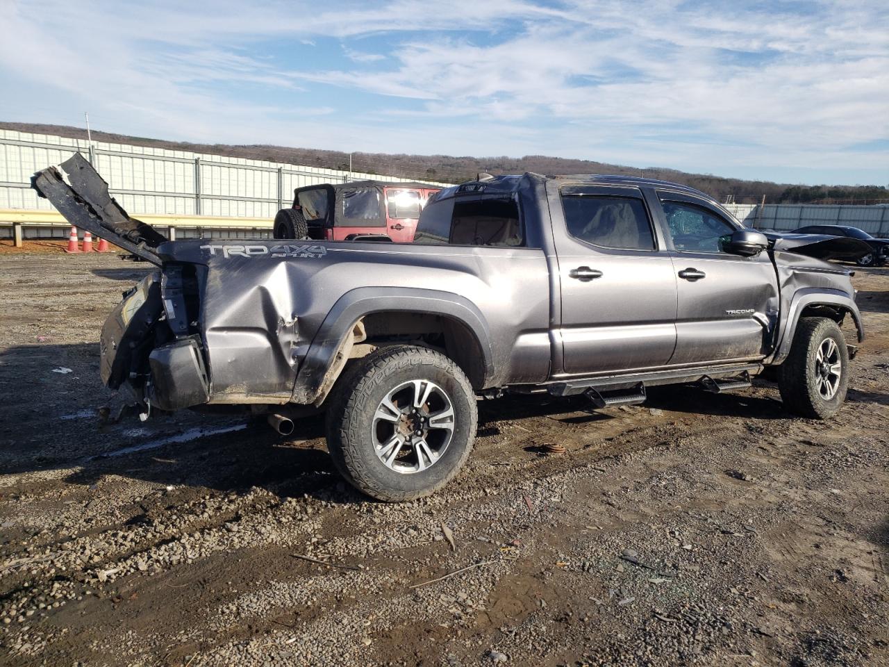 2017 Toyota Tacoma VIN 5TFDZ5BN0HX028364 Copart auction photo, rollover damage thumbnail 3