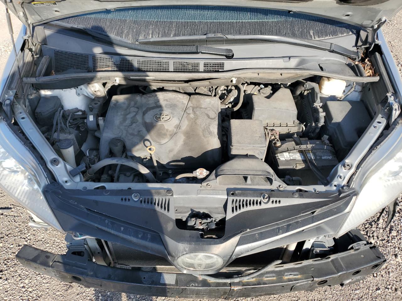 2019 Toyota Sienna VIN 5TDZZ3DC2KS992600 Copart auction photo, front end / rear end damage thumbnail 14