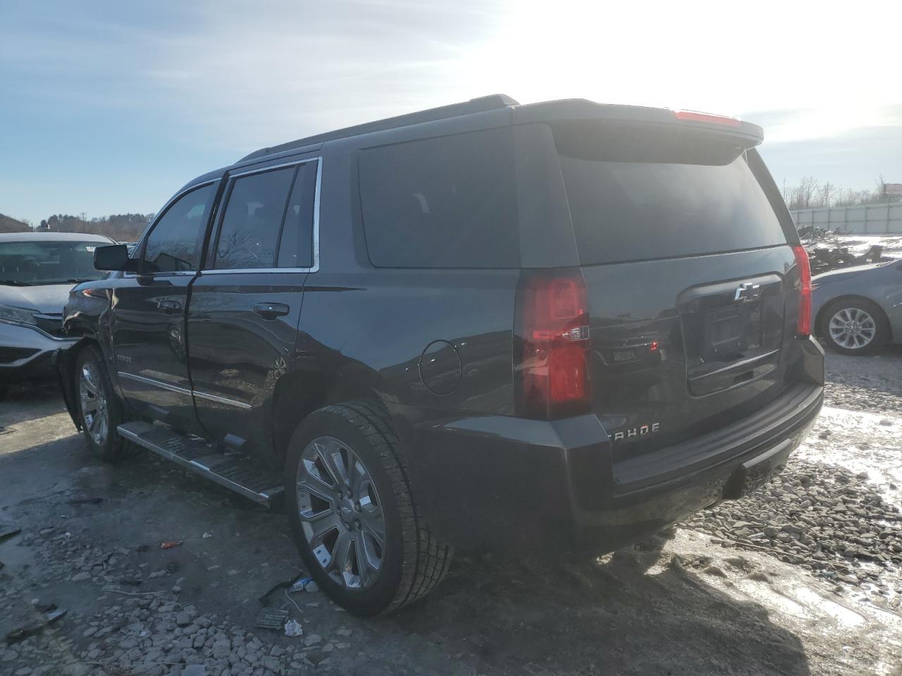 2017 Chevrolet Tahoe VIN 1GNSKBKC1HR225757 Copart auction photo, front end damage thumbnail 2