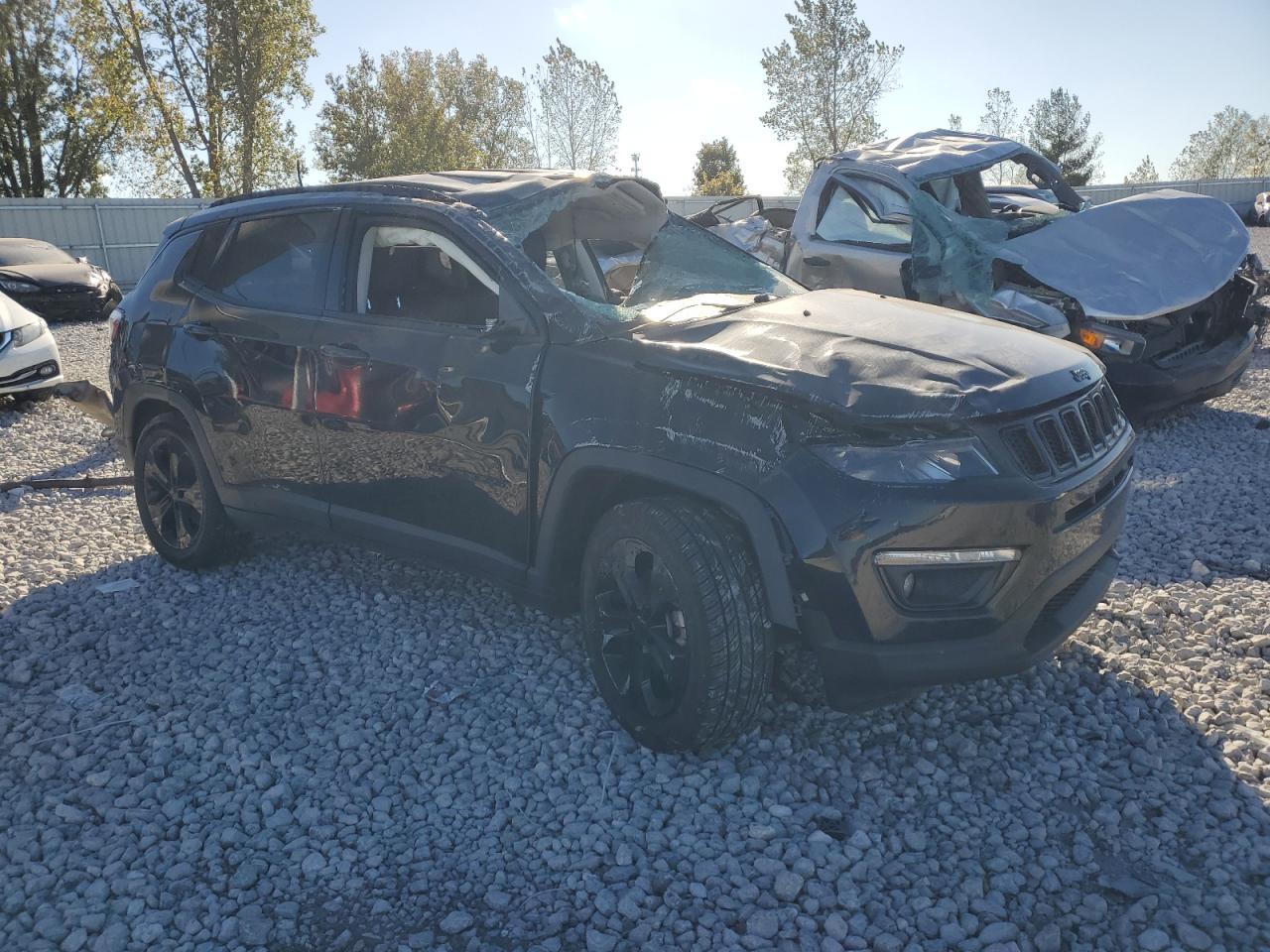2018 Jeep Compass VIN 3C4NJDBB3JT304341 Copart auction photo, all over damage thumbnail 4