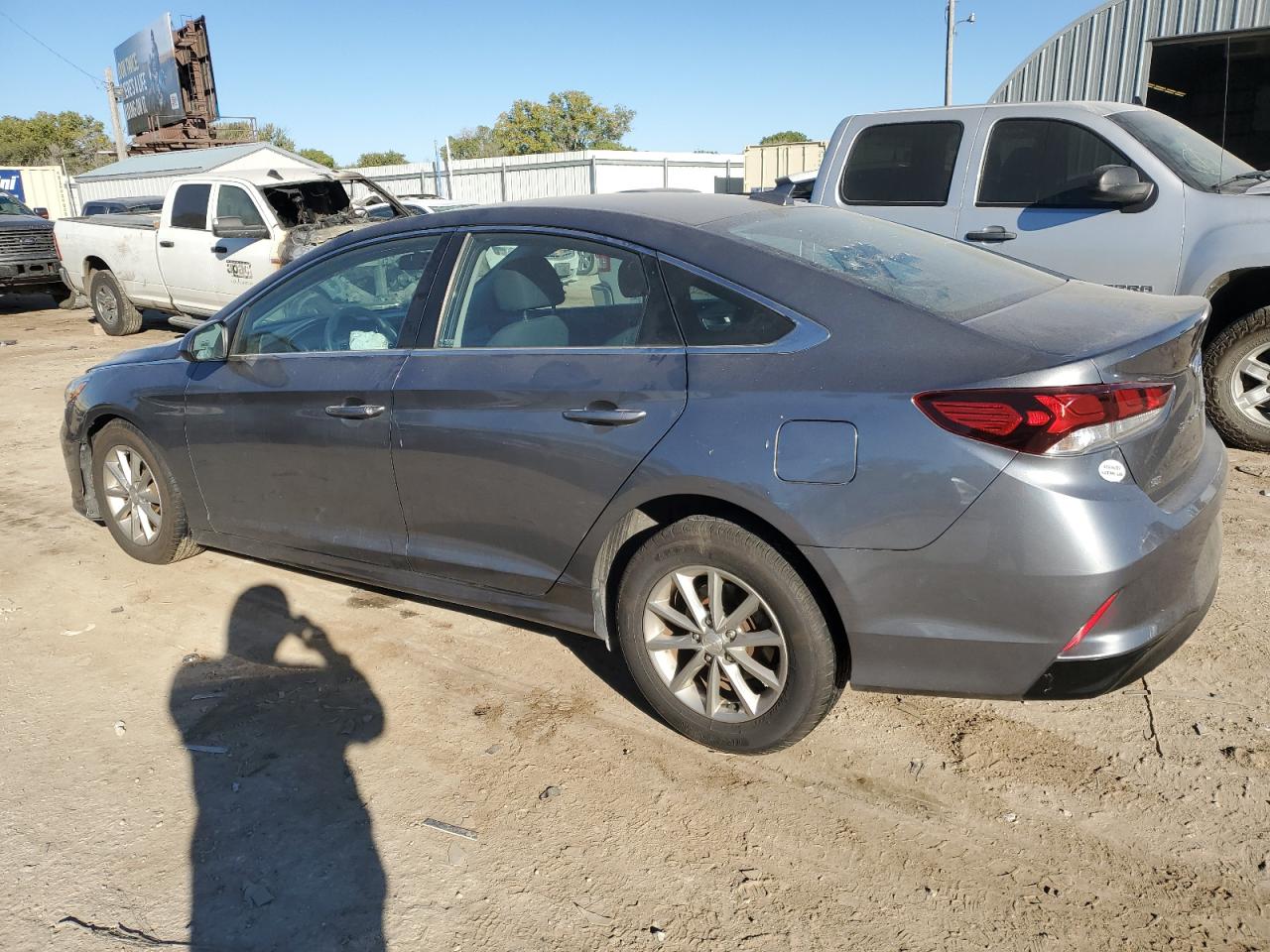 2019 Hyundai Sonata VIN 5NPE24AF3KH735572 Copart auction photo, side / front end damage thumbnail 2