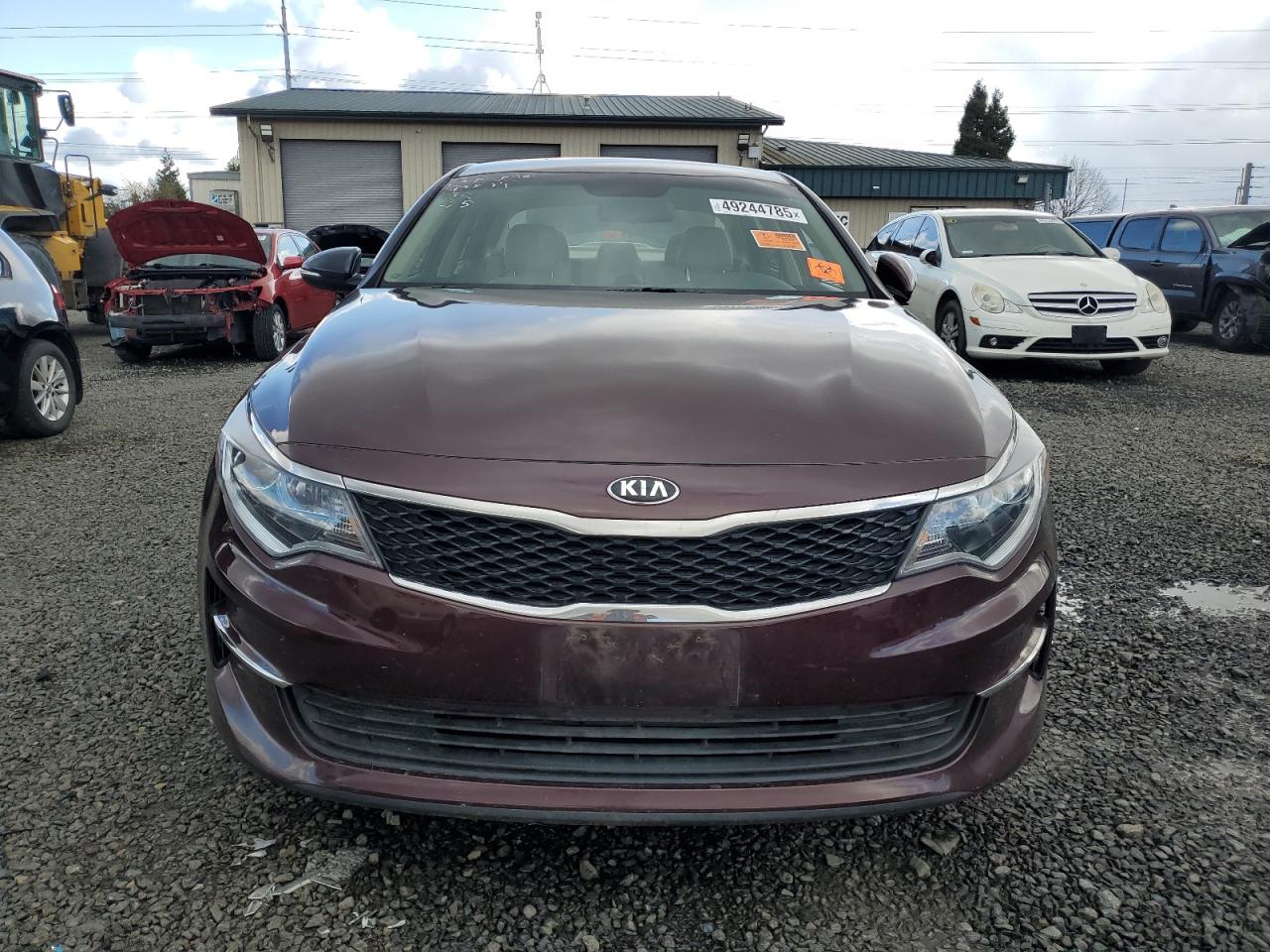 2017 KIA Optima VIN 5XXGT4L32HG154755 Copart auction photo, biohazard/chemical / vandalism damage thumbnail 5