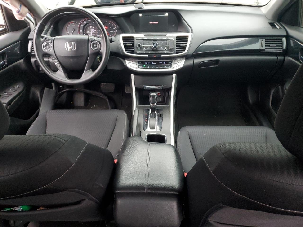 2015 Honda Accord VIN 1HGCR2F51FA205820 Copart auction photo, side / front end damage thumbnail 8