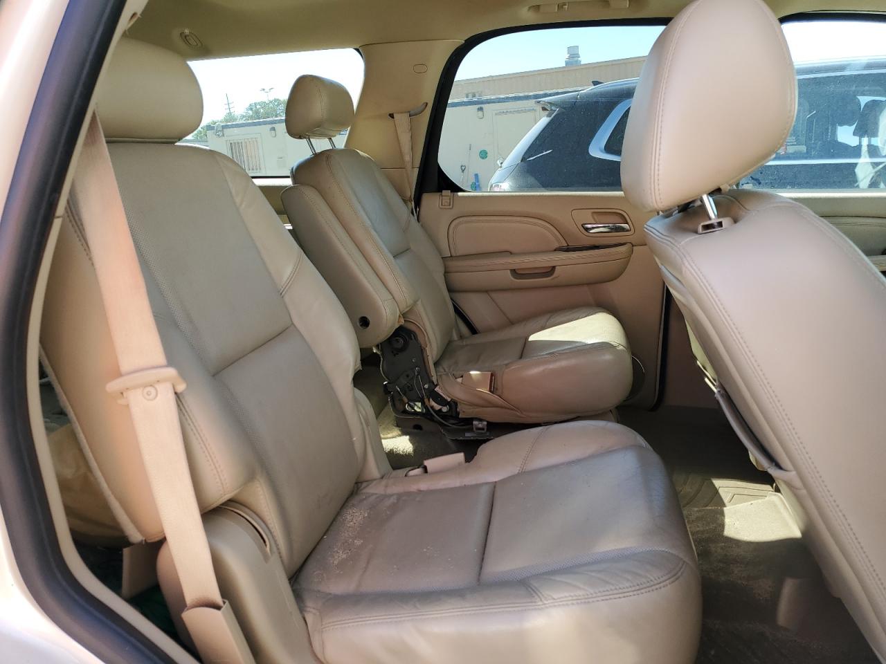 2009 Cadillac Escalade VIN 1GYFK23229R292699 Copart auction photo, front end damage thumbnail 12