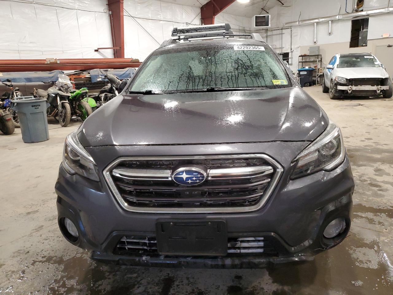 2019 Subaru Outback VIN 4S4BSANCXK3342080 Copart auction photo, front end / side damage thumbnail 5