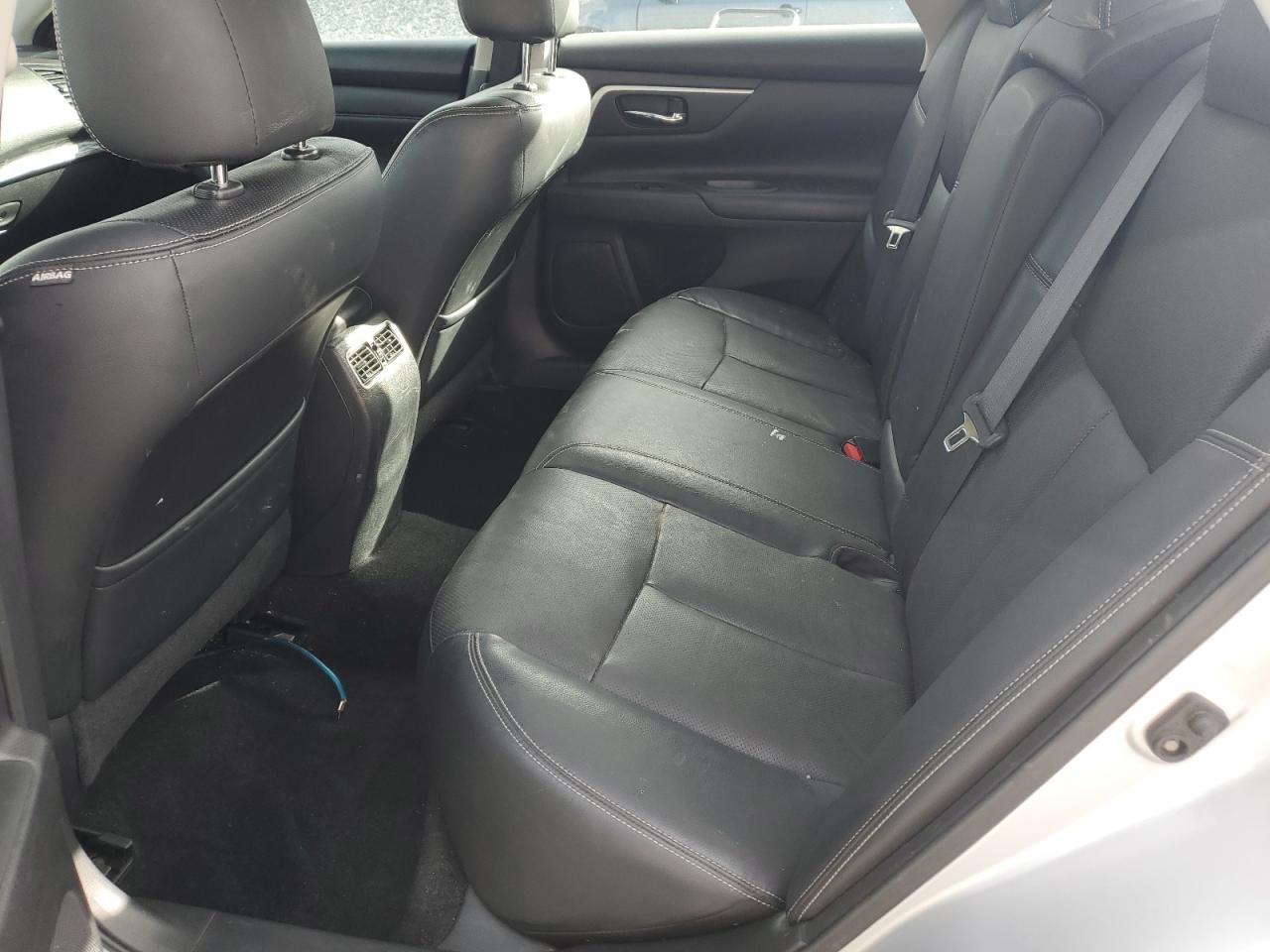 2017 Nissan Altima VIN 1N4AL3AP2HC233113 Copart auction photo, rear end damage thumbnail 10