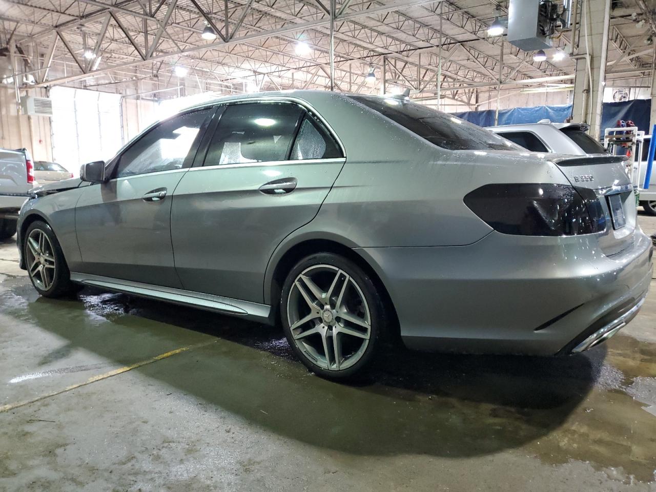 2015 Mercedes-Benz E-klasse VIN WDDHF5KB2FB132600 Copart auction photo, front end damage thumbnail 2