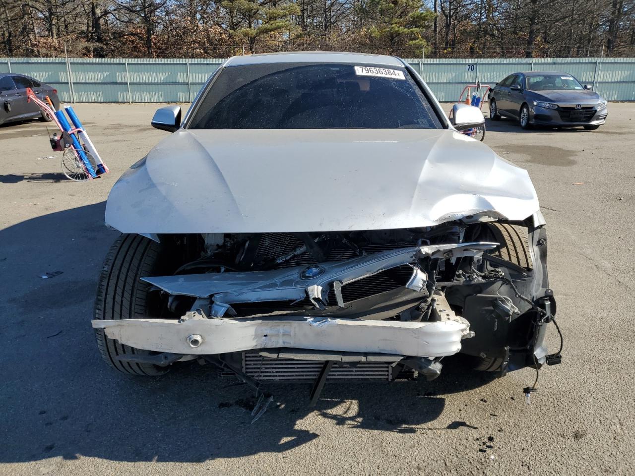 2015 BMW 3er VIN WBA3B5G52FNS15197 Copart auction photo, front end / minor dent/scratches damage thumbnail 5