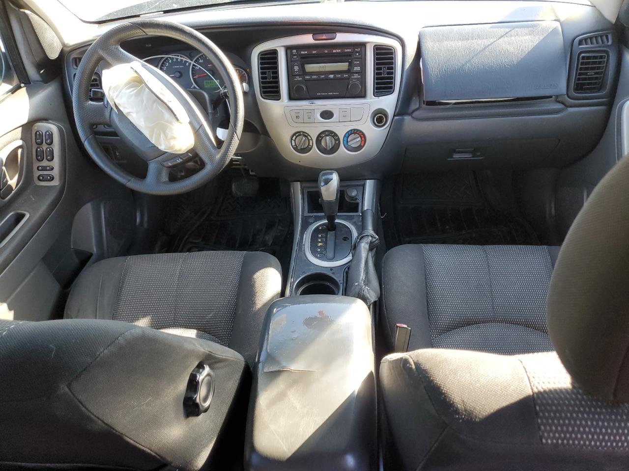 2005 Mazda Tribute VIN 4F2CZ94135KM53129 Copart auction photo, front end damage thumbnail 8