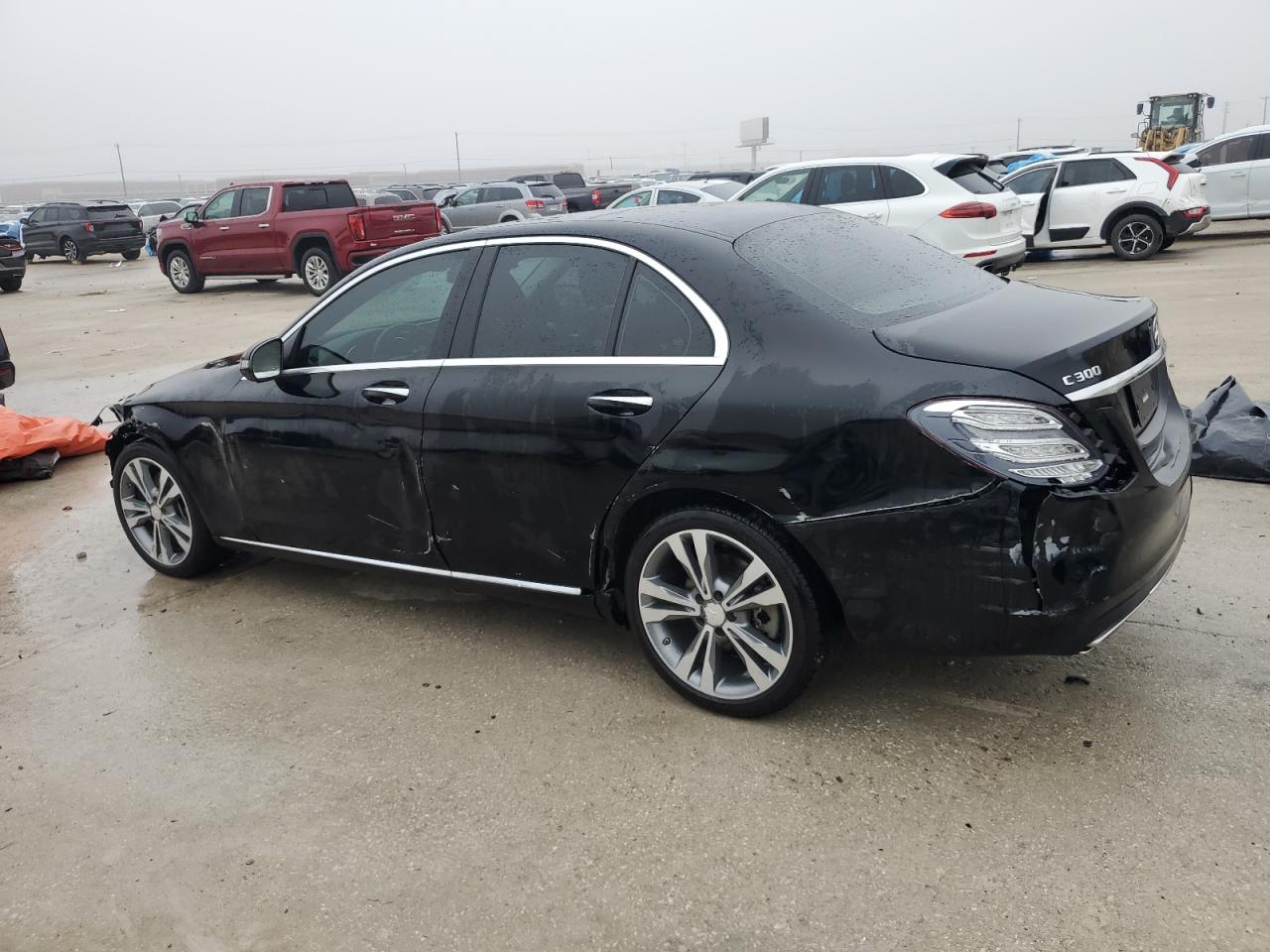 2017 Mercedes-Benz C-klasse VIN 55SWF4JB4HU189831 Copart auction photo, side / front end damage thumbnail 2