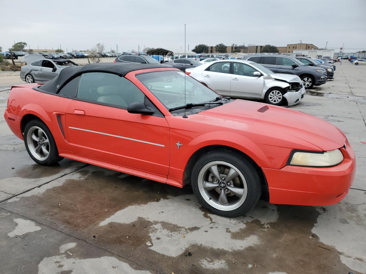 2000 Ford Mustang VIN 1FAFP4446YF155628 Copart auction photo, rear end / minor dent/scratches damage thumbnail 4
