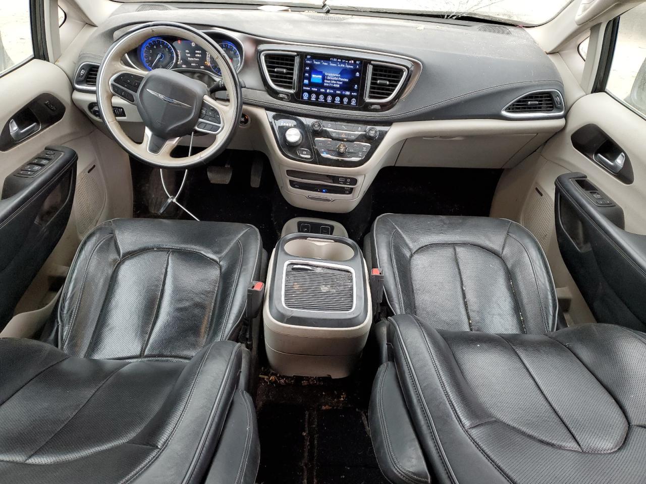 2017 Chrysler Pacifica VIN 2C4RC1GG3HR763218 Copart auction photo, front end / top/roof damage thumbnail 8