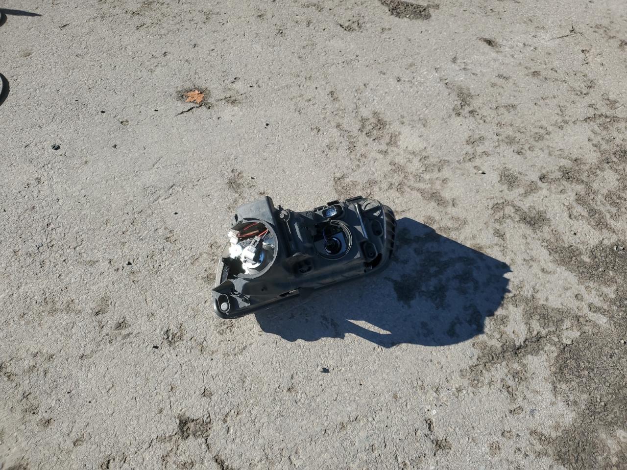 2016 Chrysler 300 VIN 2C3CCAGG6GH161976 Copart auction photo, front end damage thumbnail 12