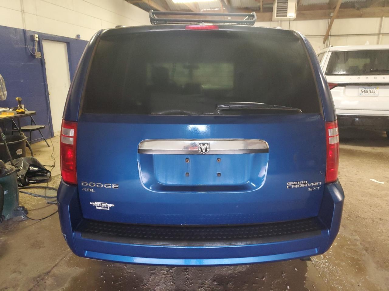 2010 Dodge Caravan VIN 2D4RN5DX0AR197291 Copart auction photo, minor dent/scratches damage thumbnail 6
