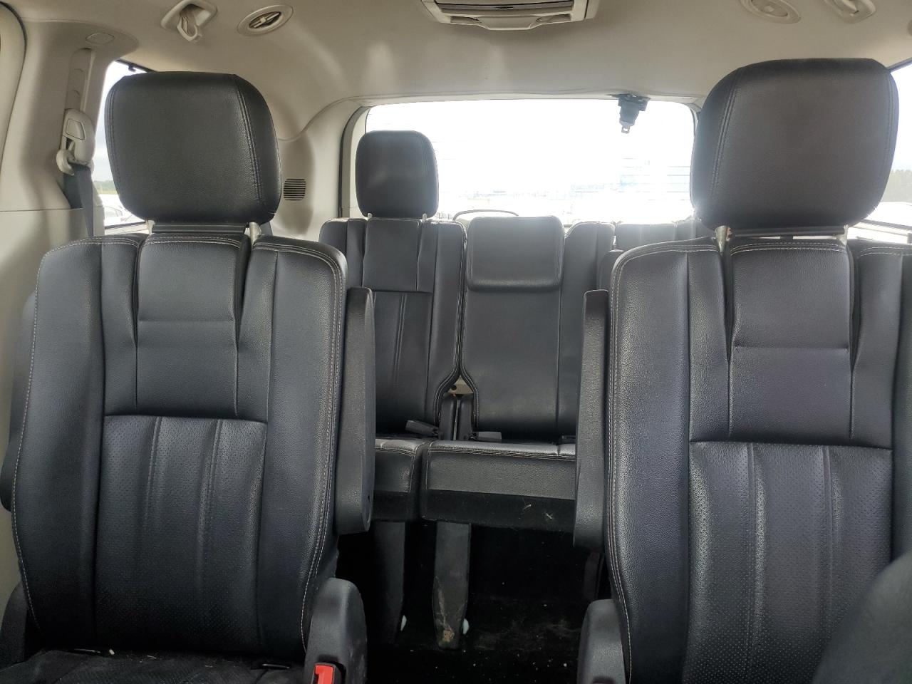 2015 Chrysler Town & Country VIN 2C4RC1CG7FR573411 Copart auction photo, front end / side damage thumbnail 10
