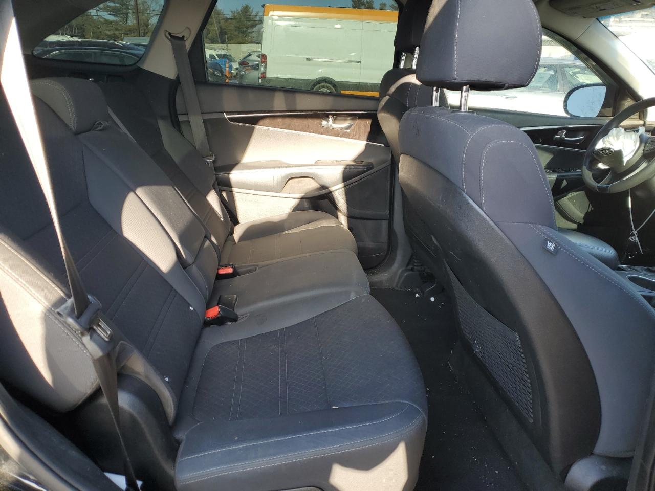 2018 KIA Sorento VIN 5XYPGDA37JG350134 Copart auction photo, front end / side damage thumbnail 11